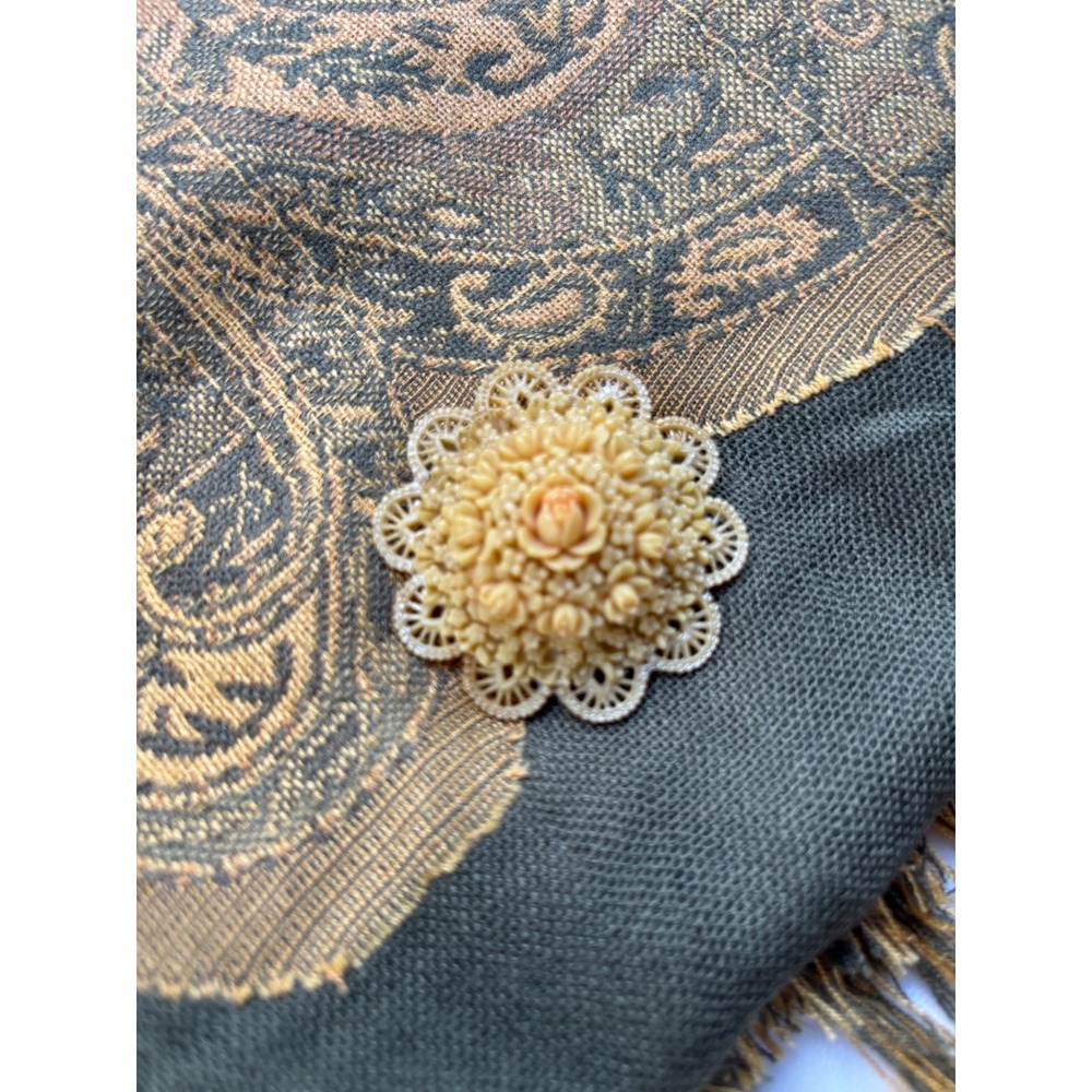 Vintage Cream Celluloid Floral Rose Brooch Pin Lace Edge Victorian Style 1.5in